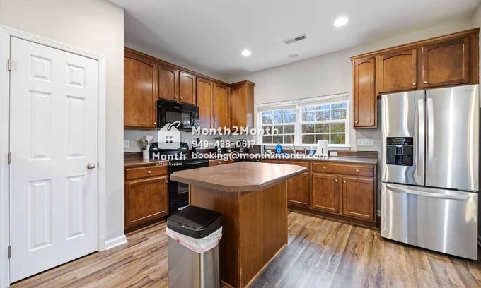Durham House | Wynter Retreat: Pet Friendly Stay with Breakfast Included
