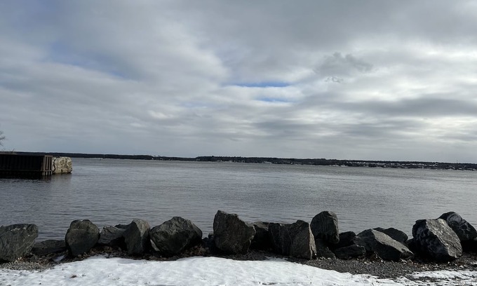 Mauricie Apartment | Discover 235 Veranda: Family-Friendly Retreat Awaits