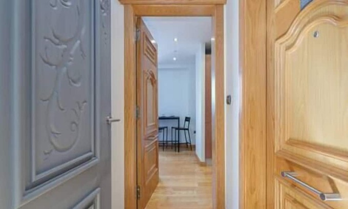 Casco Vello Apartment | Modern and Central Studio with Kitchen Amenities