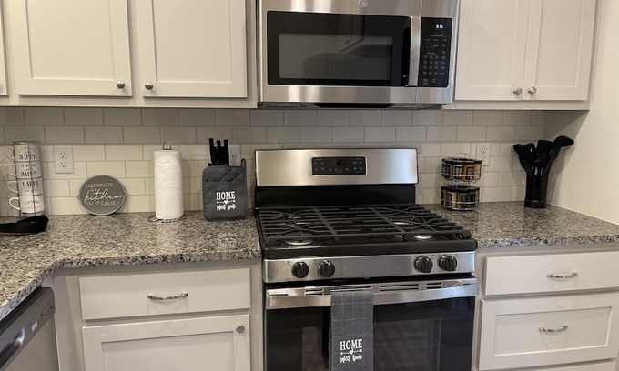 Central Oklahoma City House | Inviting 3-Bedroom Home with Game Area Near Bricktown