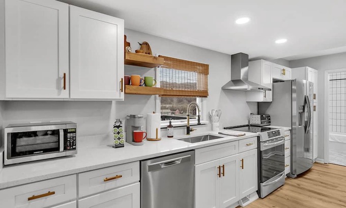Lowber Cottage | Charming Cottage with Kitchen by the Great Allegheny Trail