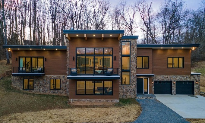 Martinsburg House | Riverside Retreat on the Potomac with Family-Friendly Amenities