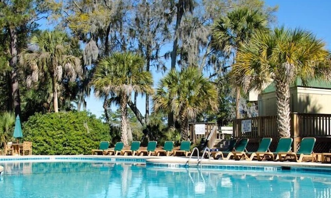 Ocean Ridge Villa | Experience A&J Hideaway: Golf Course Views & Relaxing Lagoon
