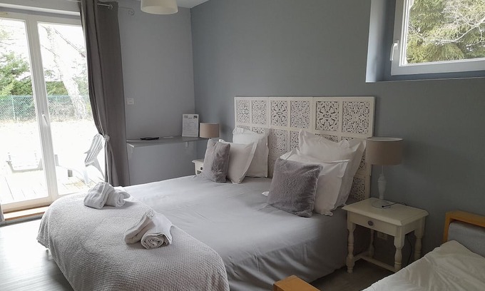 Saulcy-sur-Meurthe Bed & Breakfast | Comfortable Studio Flat in Saulcy-sur-Meurthe with Hot Tub