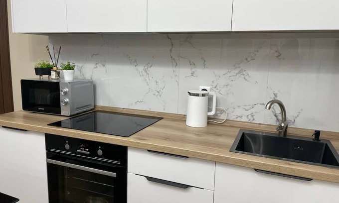 Nur-Sultan Apartment | Cozy Apartment at the Botanical Gardens with Breakfast