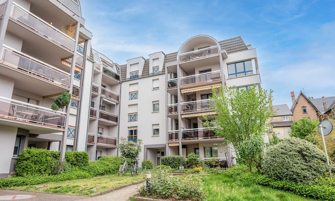 Saint Joseph/Mittelharth Apartment | Serene Apartment 'L'appart Belle Vue' with Mountain View
