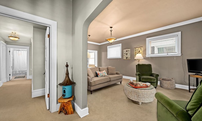 Superior House | Escape to Bluebird Cottage: Your Perfect Duluth Retreat