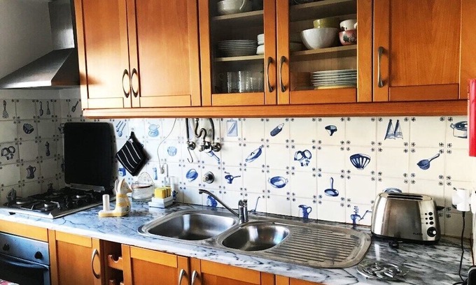 Freiria Apartment | Inviting Patio House on the West Coast with Family Amenities