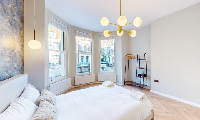 Kilburn Apartment | Inviting 3BD Apartment in Kilburn with Outdoor Oasis