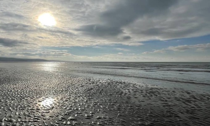 Llanfarian Apartment | Enjoy Cardigan Bay: Family-Friendly Apartment Retreat
