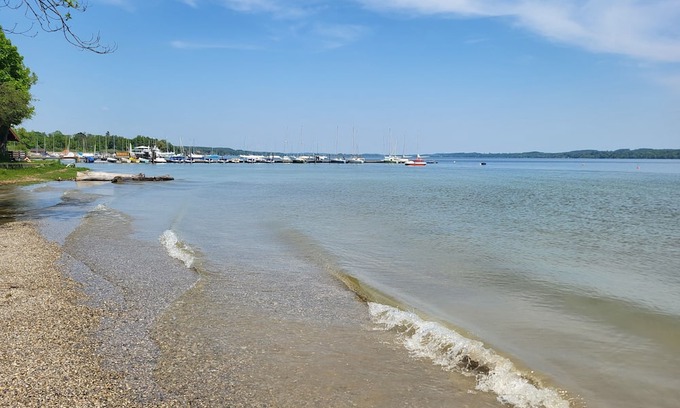 Diessen am Ammersee House | Modern Apartment with Terrace in Dießen - Rated 10/10!