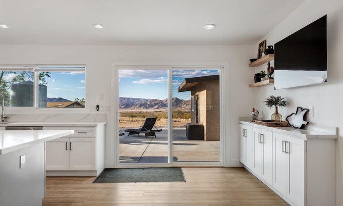 Lucerne Valley Other | Relax at Bourbon Ranch - Desert Escape with Spa & Pool