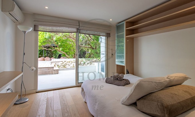 Le Canon Villa | Architect-Designed Villa with Pool in Le Canon Village