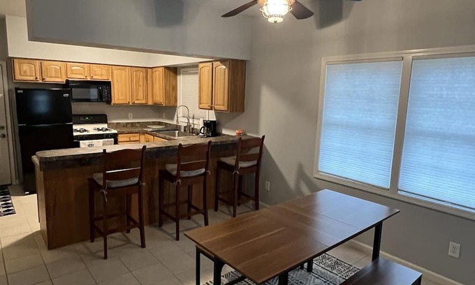Wyandotte House | Family-Friendly 2 Bedroom Retreat with Boat Slip Access