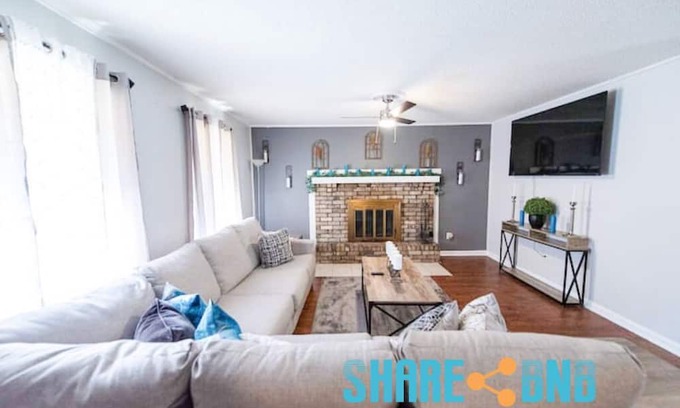 Sherwood House | Inviting 3BR Sherwood Home with Pet-Friendly Amenities