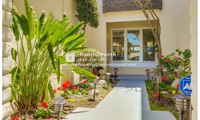 University Park House | Park View Villa: Family-Friendly with Pool & Breakfast