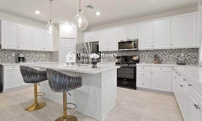 Riverside House | Discover The Jade on Sunkissed Ridge with Family-Friendly Amenities