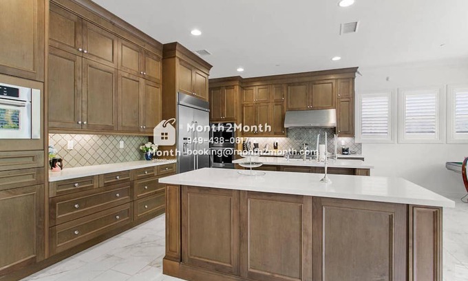 Lake Forest House | Relaxing Retreat on Swift - Pet Friendly with Pool & Kitchen