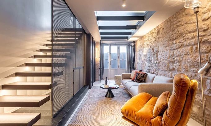 Les Iles Apartment | Quai Bourbon II - Family-Friendly Apartment with Spa Access