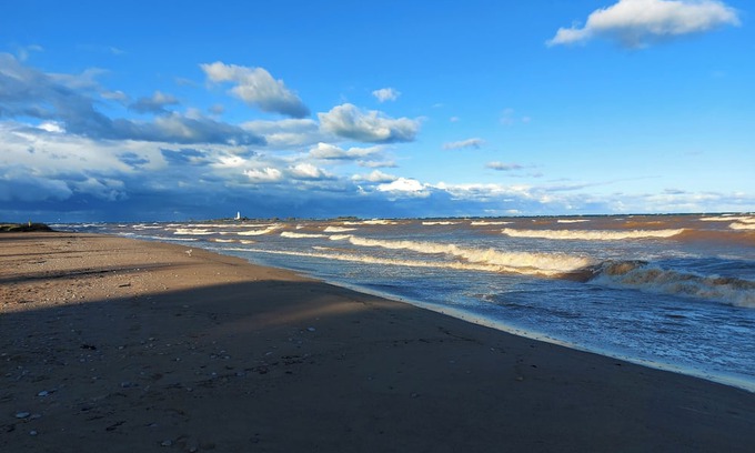Southampton Cottage | Cozy Beach House Southampton: Steps to Lake Huron Bliss