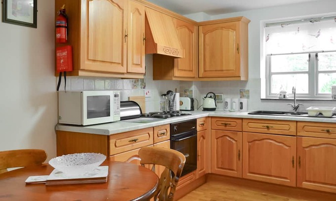 Grimsby Cottage | Cozy 1 Bedroom Retreat in Tetney, Close to Cleethorpes