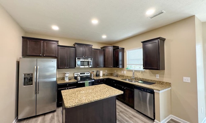 Noblesville House | Inviting 3 BD Home in Noblesville with Kids' Amenities