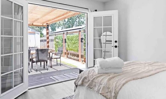 San Luis Obispo House | Inviting Retreat Near Wineries with Fire Pit & Games