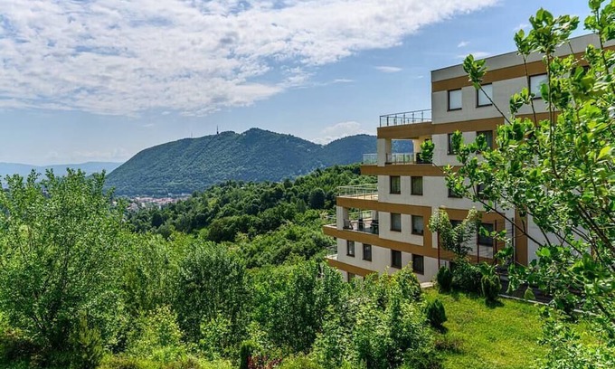 Vladeni Condo | UNO Gardens with City-view Studio ❤