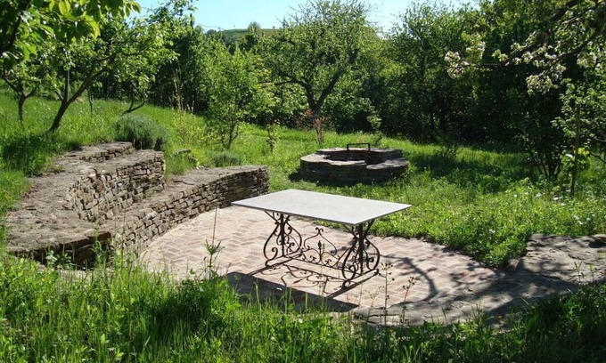 Lovera Apartment | Cozy Holiday Home Cascina Lovera with Family-Friendly Perks