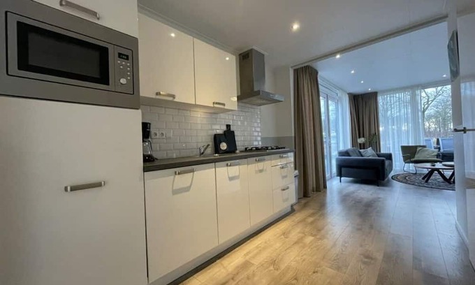 Zorgvlied Apartment | Cozy Pavilion for 4 with Kitchen and Breakfast Included
