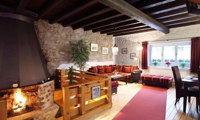 Kronenburg Apartment | Country house old forge