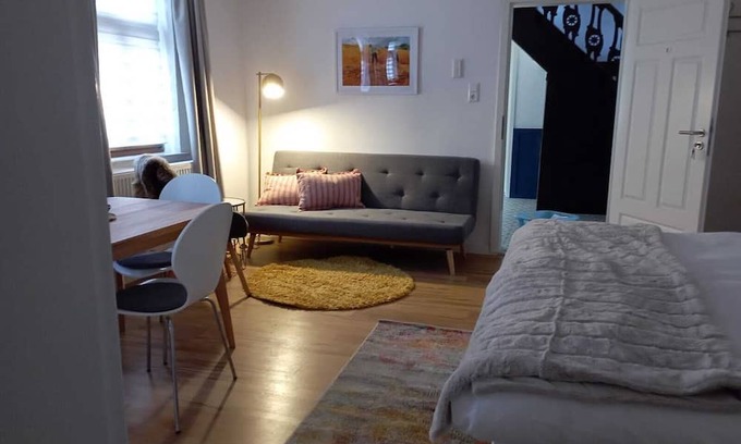 Amorbach Apartment | Comfortable One Bedroom Apartment on Schenkgasse 4