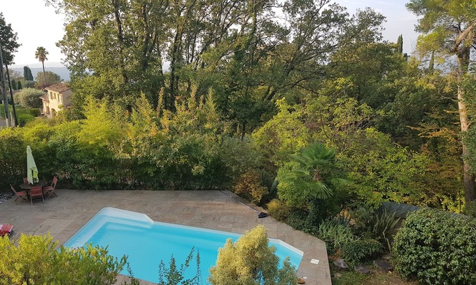 Tourrettes-sur-Loup House | Family Retreat Between Ocean and Mountains Awaits You