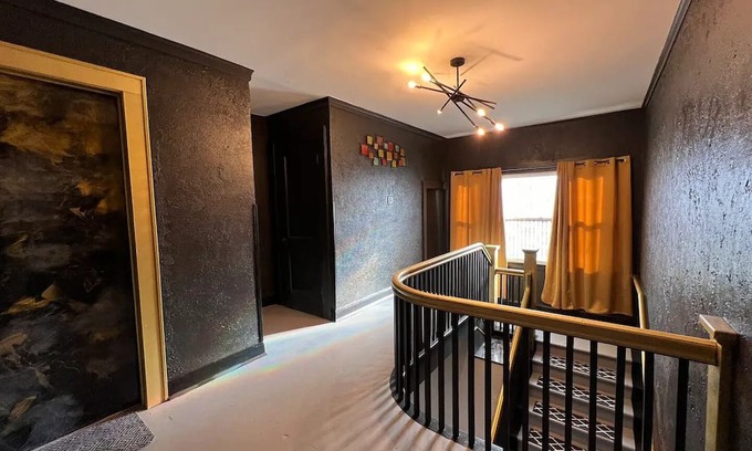 Topeka House | Chic Studio Apartment in Topeka - Ideal for Long Stays!