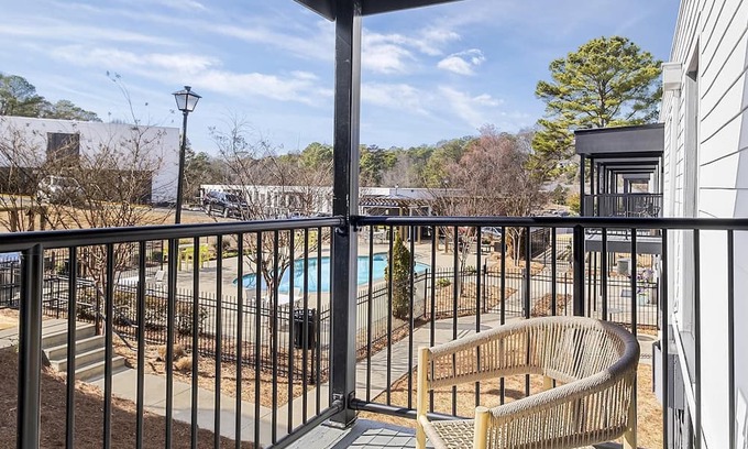 Homewood Apartment | Trendy Apartment in Ideal Location with Family-Friendly Amenities
