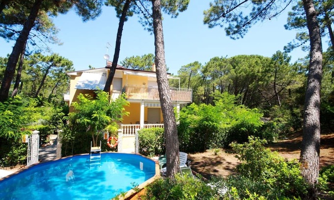 Marina di Castagneto Carducci House | Relax at Appartamento 2 - Villa Lidia with Private Pool