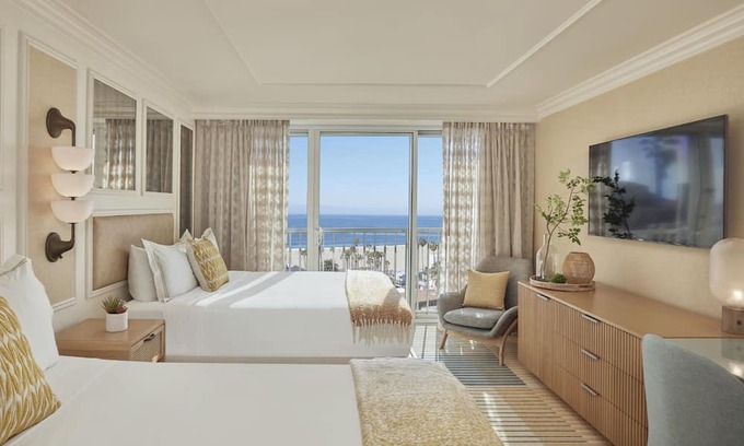 Downtown House | Ocean View Stay with 2 Queens at Viceroy Santa Monica