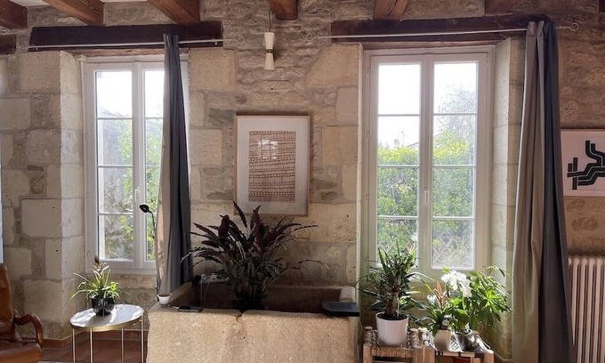 Yves House | Historic Post Office House with Family-Friendly Amenities