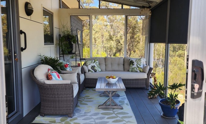 Southern Cottage | Beautiful modern, Two bedroom unit located on 63 acres in Mountain River.
