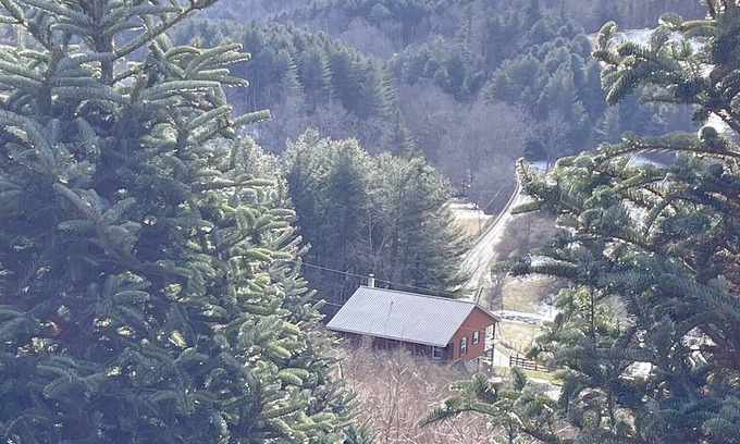 Providence House | Mountain Home Retreat: 2-Bedroom with Gorgeous Views