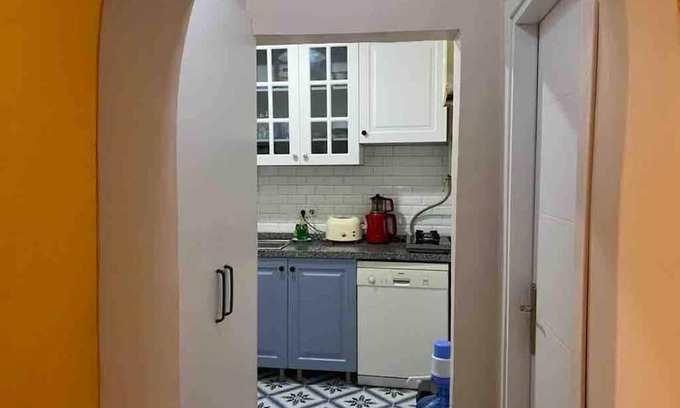 Rasimpasa House | Stylish 2-Bedroom House in Historic Building, Family-Friendly