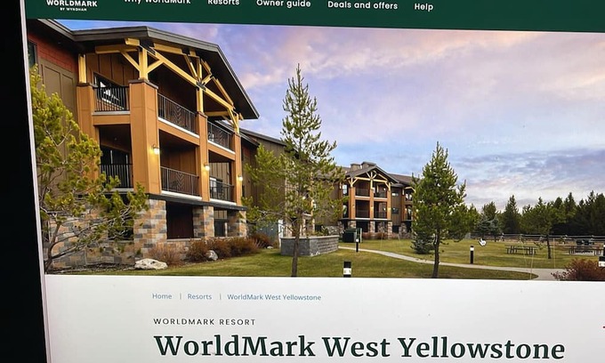 West Yellowstone Condo | Cozy 2-Bedroom Condo in Yellowstone with WiFi & Fitness