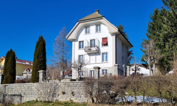 Les Breuleux House | Tranquil Grande Maison avec Animaux Acceptés et Enfants Bienvenus