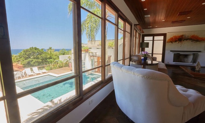 Itacoatiara House | Oceanfront Escape in Niterói | Casa Luxo with Private Pool