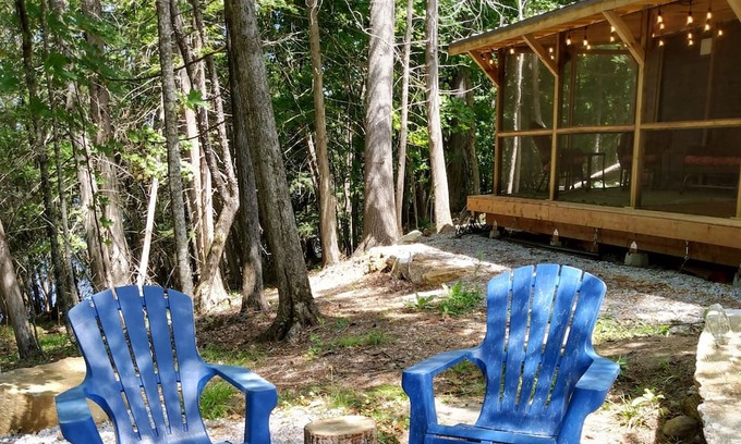 Tay Valley Cottage | WaTERFRoNT TiNY HoUSe NeAR PeRth & an HouR to OttAwA - A Perfect Getaway for Two
