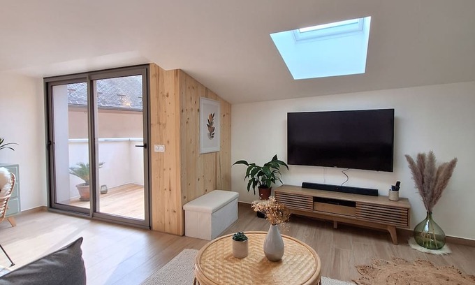 Saint-Jean-de-Maurienne Apartment | Boêmia: Cozy Mountain Apartment with Pet-Friendly Amenities
