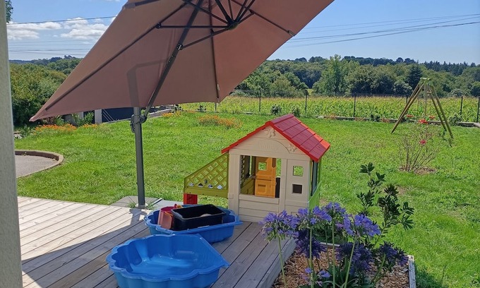 Coatroual House | Relax at Villa Jardin Clos with Ocean Views & Pet-Friendly Perks