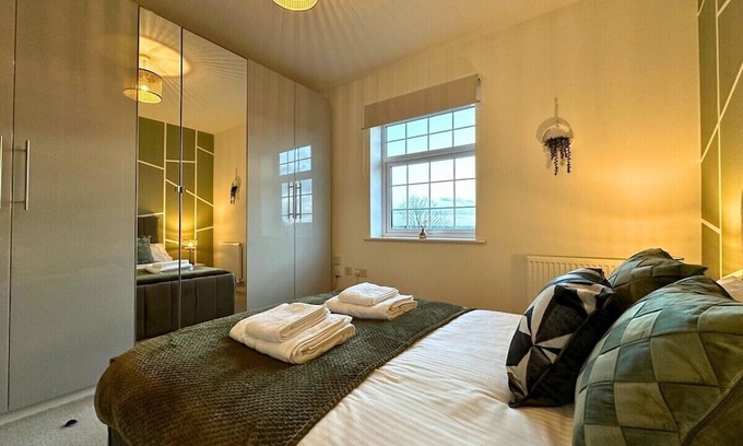Doncaster Apartment | Modern Serviced Apartment - Perfect for City Explorers