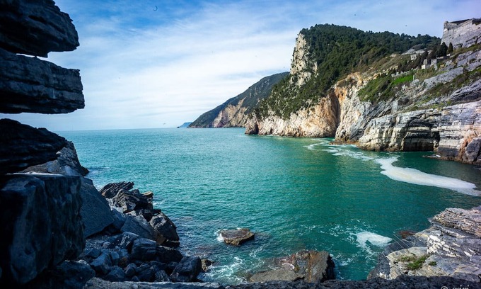 Portovenere Villa | Relax at The View: A.C., Garden, and Family-Friendly Stay