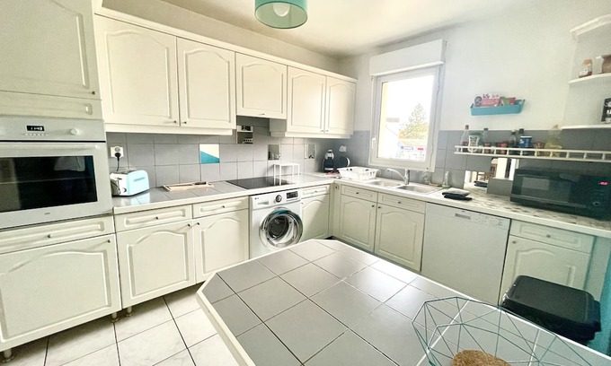 Palaiseau Bed & Breakfast | Cozy 16m2 Room in Palaiseau Centre Ville, Steps from RER